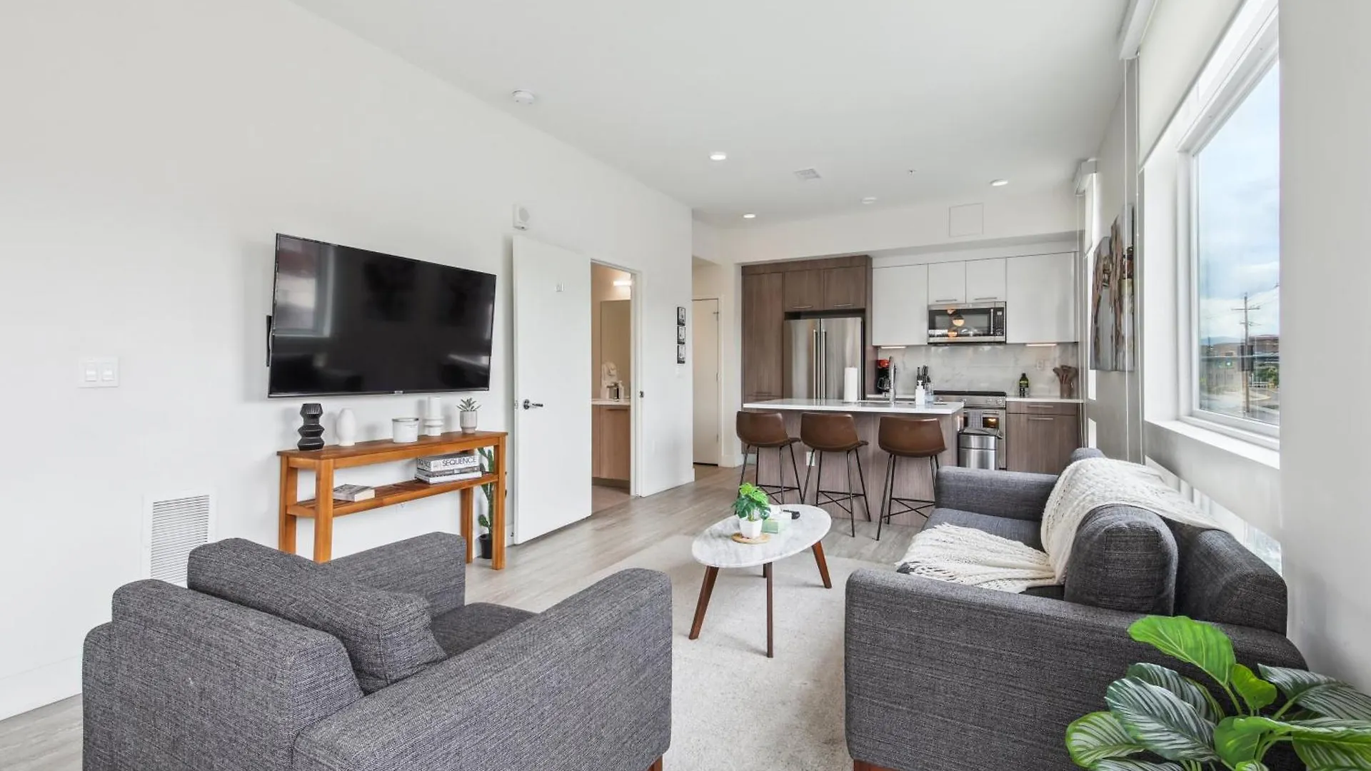 Highline Hideaway | Espadin Lohi Denver Holiday home