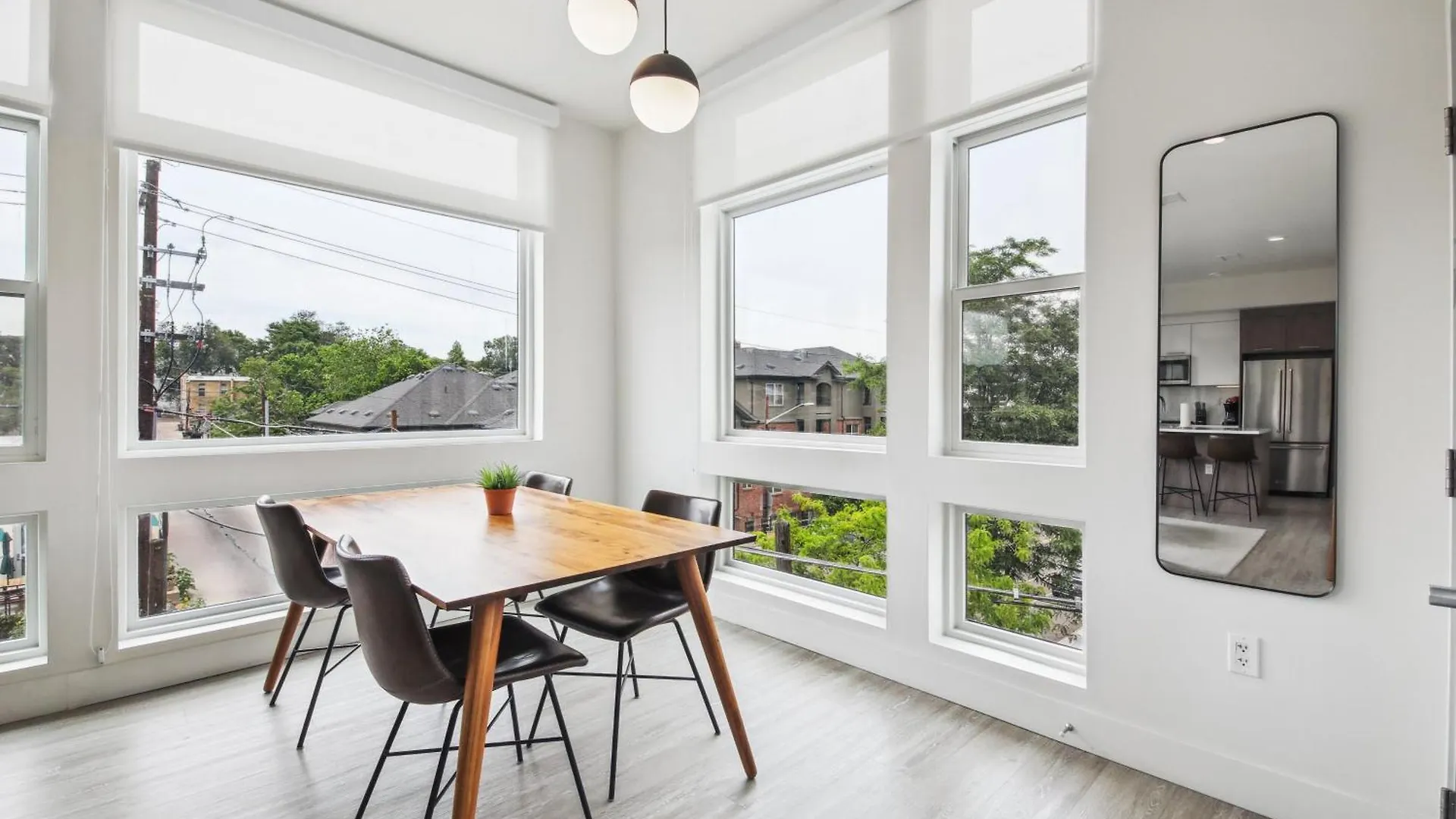 Highline Hideaway | Espadin Lohi Denver Holiday home